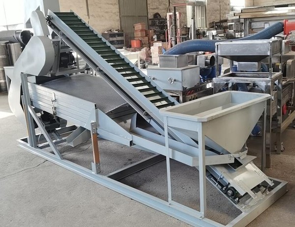 Pistachio Nut Cracker Machine Pistachio Nut Cracker Machine